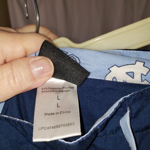 Ladies UNC DUDZ Scrubs in Carolina Blue - L - Picture 5 of 5